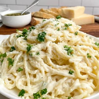 Pasta With Alfredo Sauce